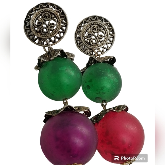 VINTAGE GREEN, RED & PURPLE,  ACRYLIC  HOLLOW BALL DROP STYLE EARRINGS - Picture 6 of 6
